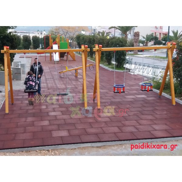 Παιδική χαρά σε κέντρο πόλης με ελαστικό δάπεδο Δήμου Μονεμβασιας